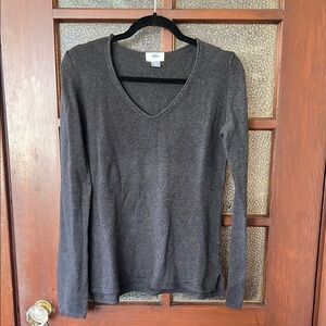 💕Old Navy Charcoal Knit Sweater